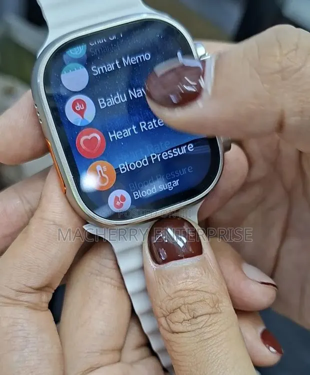 Multi Functional Smart Watch/Game · Photo 1