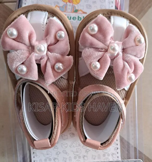Baby Girl Sandals 0 to 6months · Photo 1