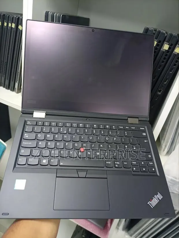 Laptop Lenovo ThinkPad L13 Yoga 8GB Intel Core i5 SSD 256GB · Photo 1