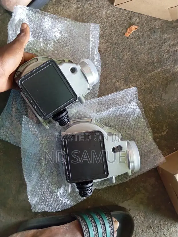 BMW E30,E36,E34 Air Flow Meters · Photo 1