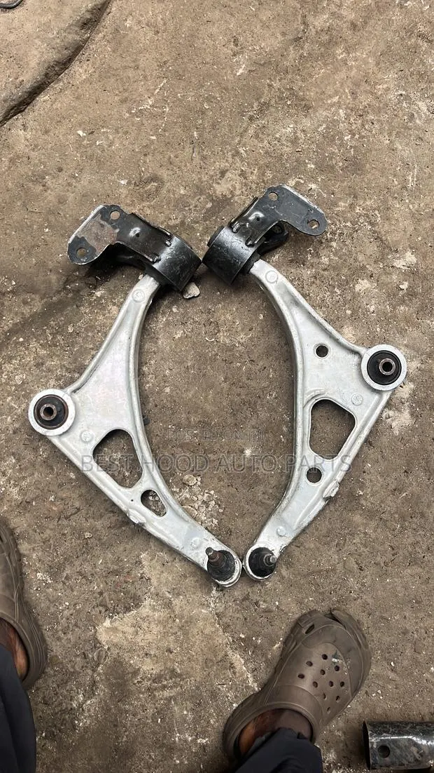 Honda Pilot 2017 Lower Arms · Photo 1