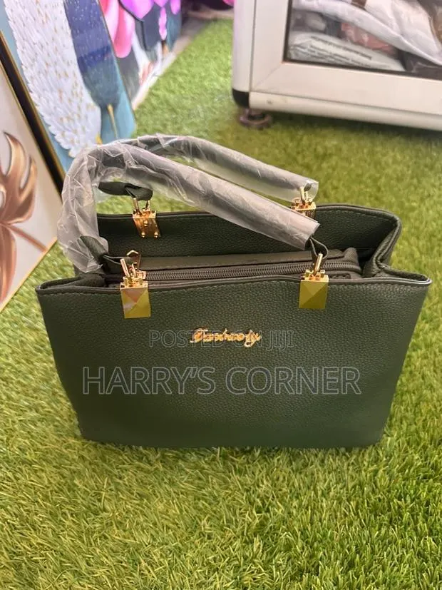 Ladies Mini Leather Bags · Photo 1
