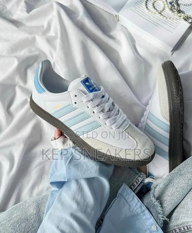 Adidas Samba Og Halo Blue · Photo 1