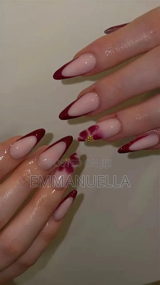 Handmade Press on Nails - Pressed Pretty by Nuella · Photo 1