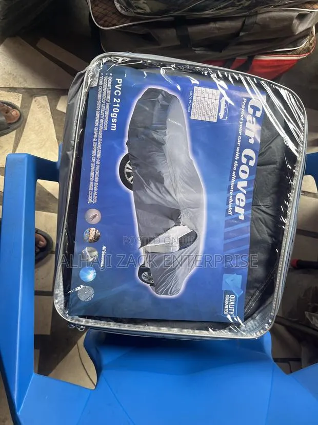 Universal Car Body Cover · Photo 1