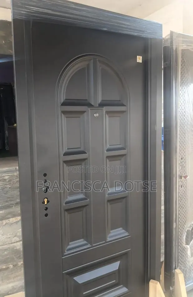 High Quality Steel Door · Photo 1