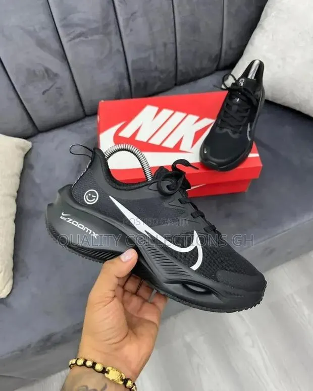 Nike Zoom X Smiley Black · Photo 1