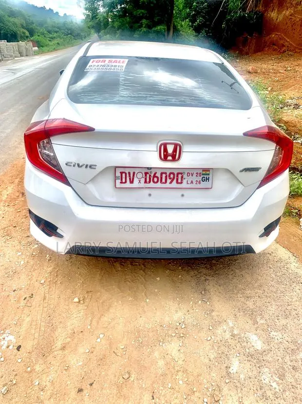 Honda Civic 2016 White · Photo 1