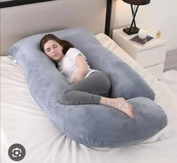 Pregnancy Pillow · Photo 1
