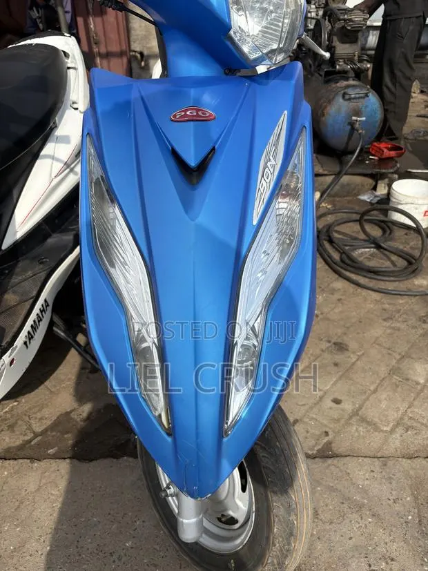 Piaggio Scooter 2017 Blue · Photo 1