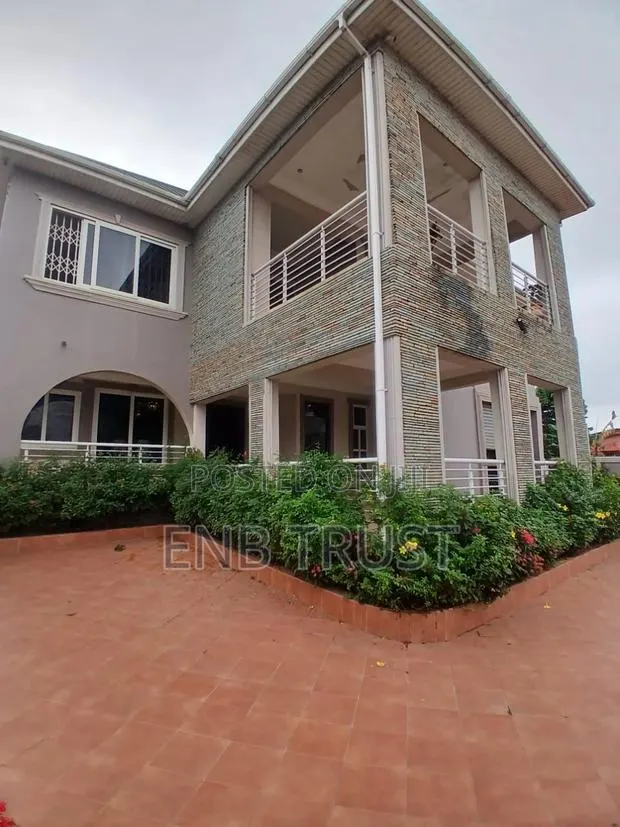 7bdrm Duplex in Kwabenya, Ga East Municipal for rent · Photo 1