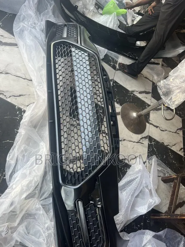 Toyota Corolla 2022 Front Bumper Complete · Photo 1