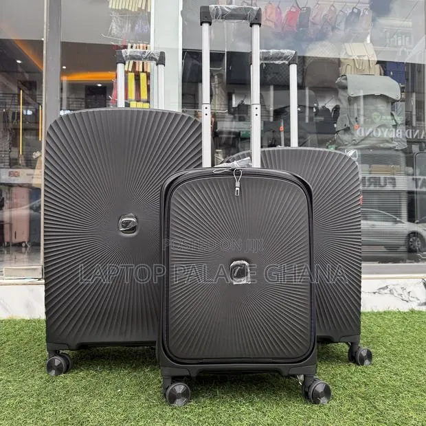 Black Luxury Lightweight Anti Crack Suitcase Set · Photo 1