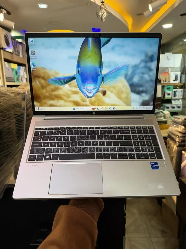 Laptop HP ProBook 650 G8 16GB Intel Core i7 SSD 256GB · Photo 1