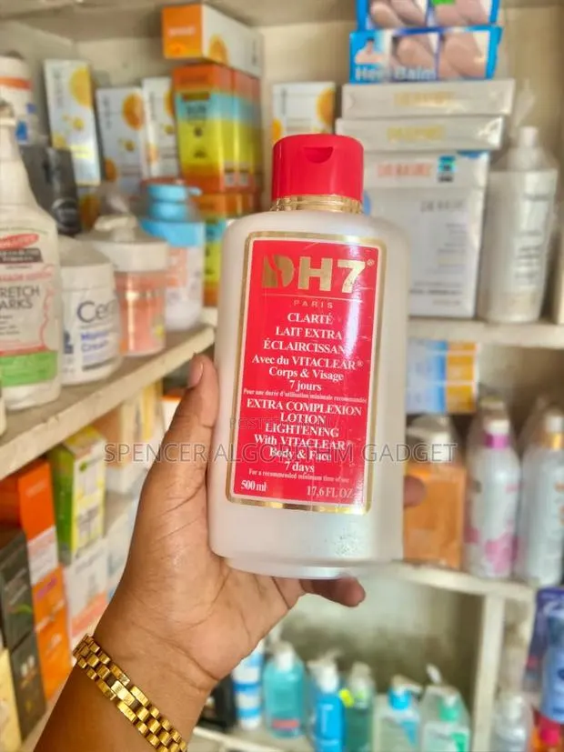 DH7 Clarté Extra Complexion Lightening Lotion With Vitaclear · Photo 1
