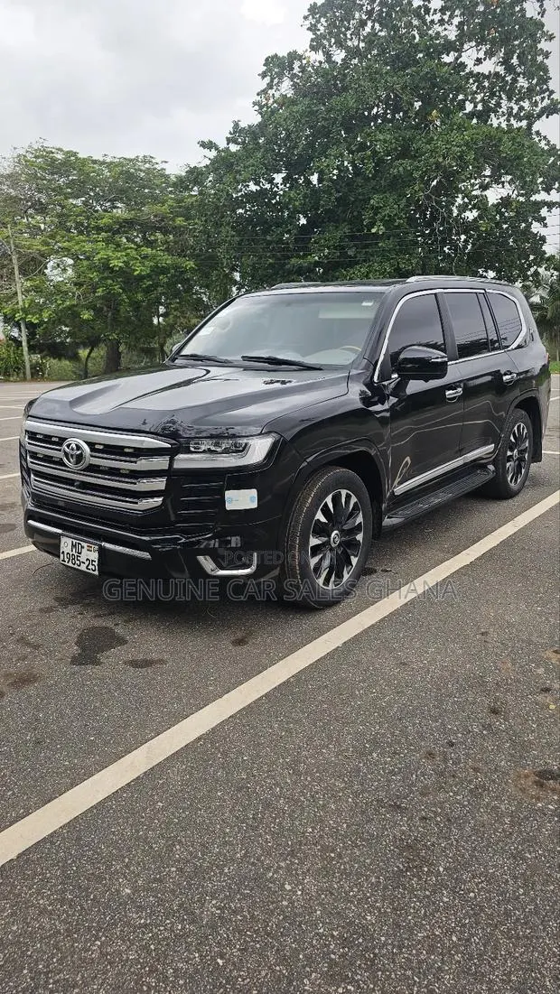 Toyota Land Cruiser 2023 Black · Photo 1