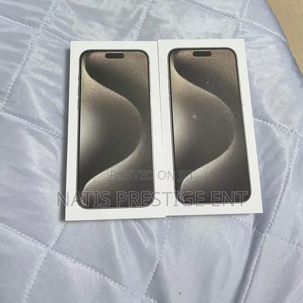 New Apple iPhone 15 Pro Max 256 GB Gold · Photo 1