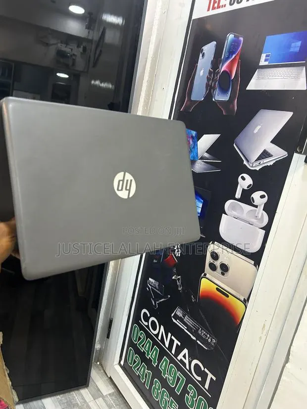Laptop HP 240 G7 4GB Intel Celeron SSD 128GB · Photo 1