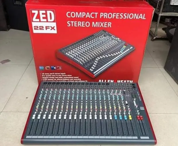 Allen Heath Zed-22fx Compact Professional Stereo Mixer. · Photo 1