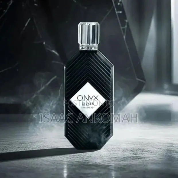 Onyx Silver Perfume · Photo 1