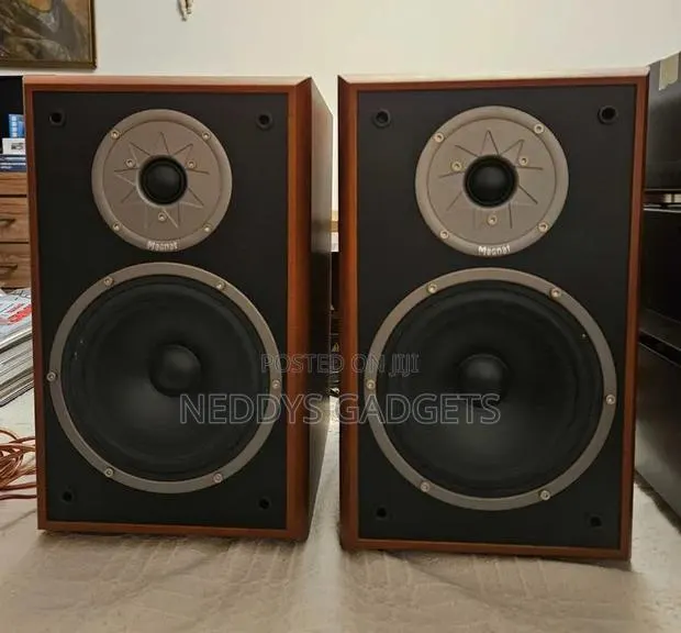 Magnat Monitor Supreme 200 · Photo 1