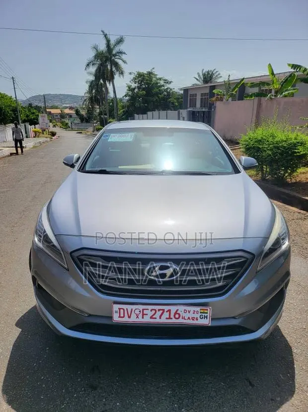 Hyundai Sonata SE 4dr Sedan (2.4L 4cyl 6A) 2015 Burgundy · Photo 1