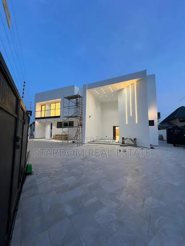 4bdrm Duplex in Adjiringanor, Ability for sale · Photo 1