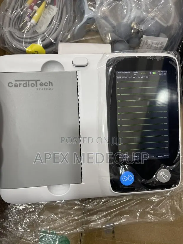 Portable Ecg Machine - 6 Channel ( Torch Screen Battery) · Photo 1