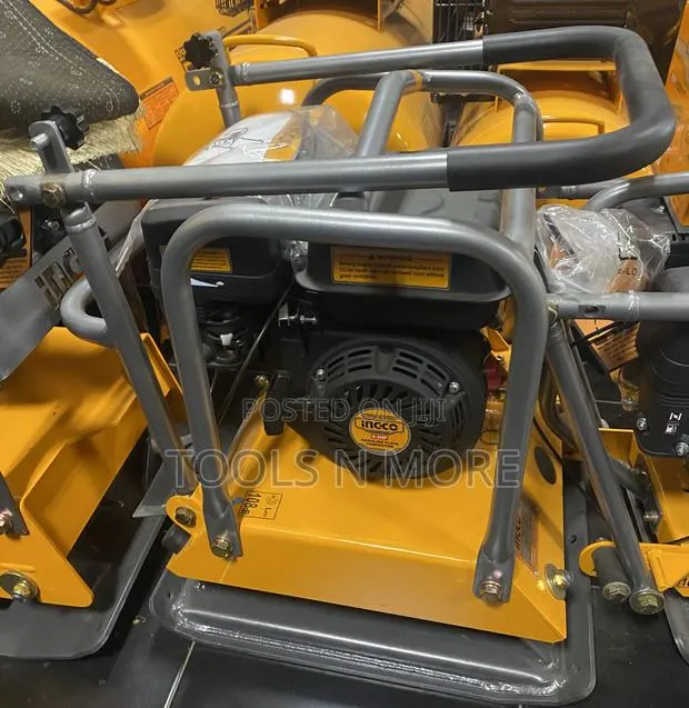 INGCO Gasoline Plate Compactor 4800W · Photo 1