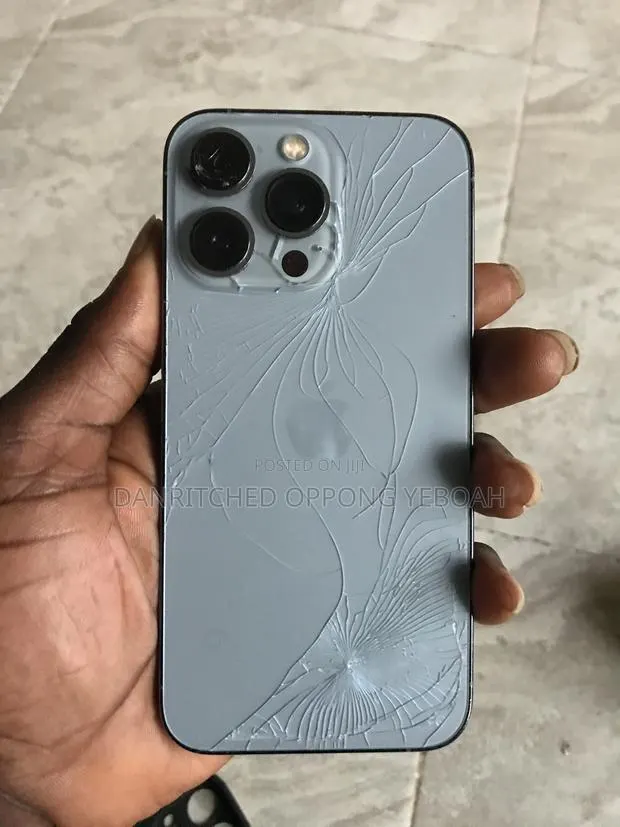 Apple iPhone 13 Pro 128 GB Blue · Photo 1