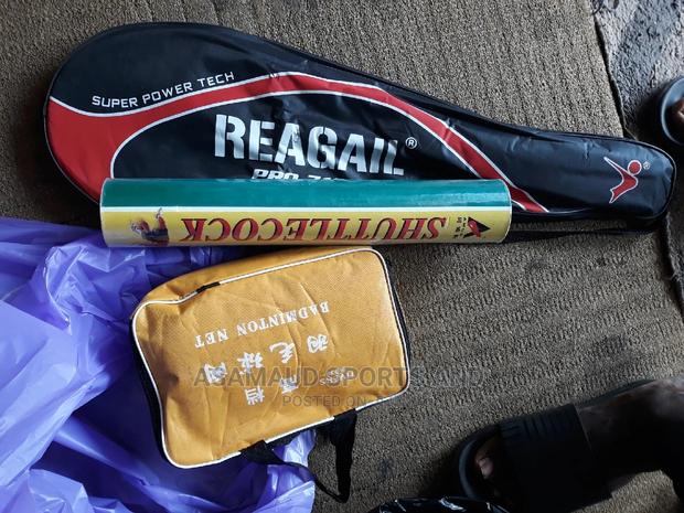 Original Set Of Badminton Racket, Net And Shuttle · Photo 3