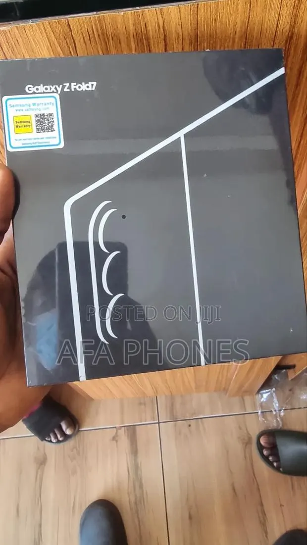 New Samsung Galaxy Z Fold7 256 GB Black · Photo 1