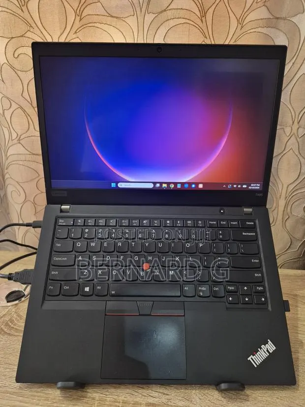 Laptop Lenovo ThinkPad t495s 8GB AMD Ryzen 5 SSD 256GB · Photo 1