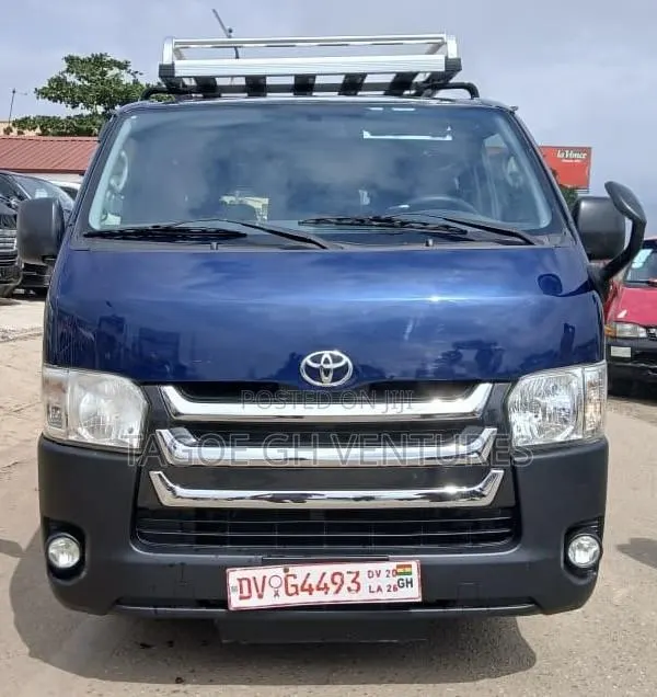 Toyota HiAce 2015 Blue · Photo 1