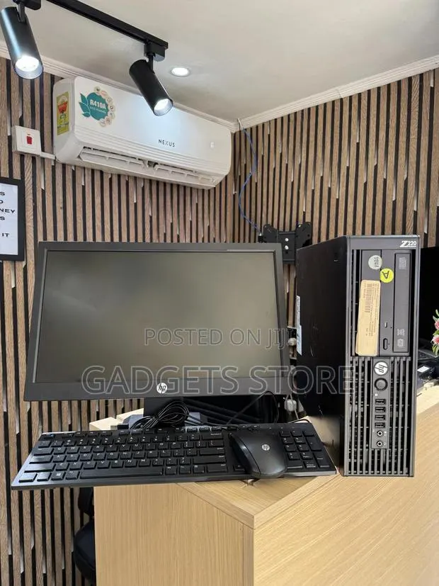Desktop Computer HP Z220 16GB Intel Core i5 HDD 500GB · Photo 1