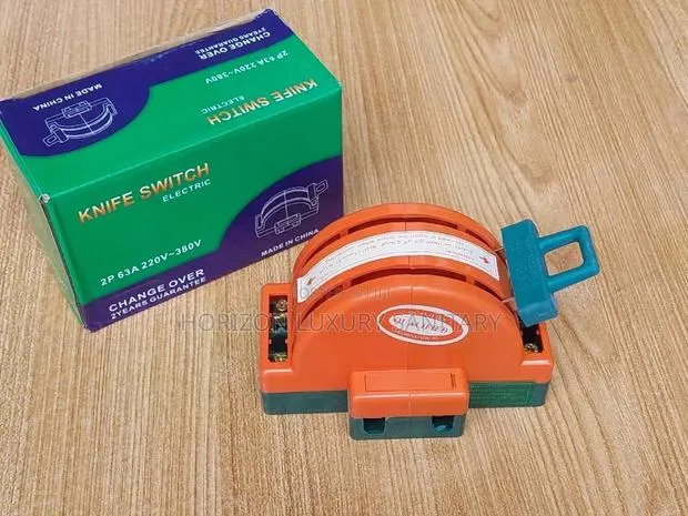 Electric Change Over 2p 63a 220v- 380v · Photo 1