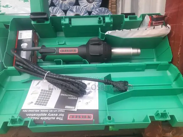 Tarpaulin Welding Machine · Photo 1