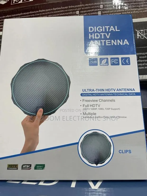 Indoor Digital Antenna With Freeview Channels Booster · Photo 1