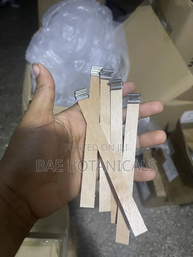 Wooden Candle Wicks (Set of 25) · Photo 1