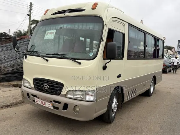 Hyundai County 2015 Beige · Photo 1