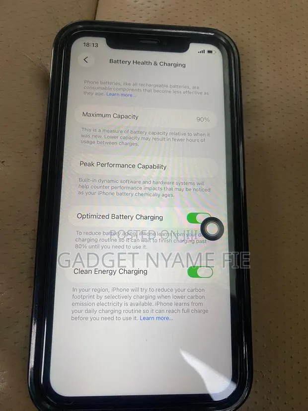Apple iPhone 11 64 GB Blue · Photo 1