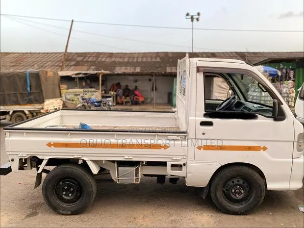 Daihatsu Hijet 4WD Truck for Sale · Photo 1