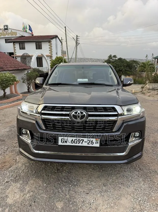 Toyota Land Cruiser 4.5 V8 GXR 2012 Black · Photo 1