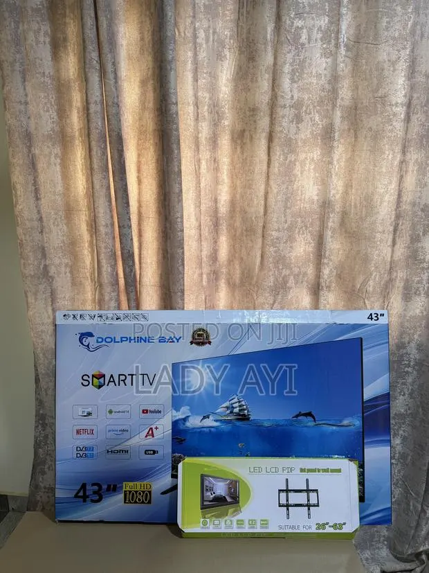 TV + Bracket · Photo 1