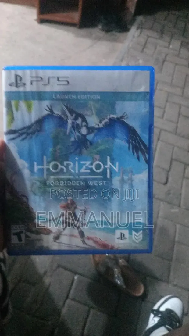 Horizon Forbidden West Disc Used Lauch Edition With Code · Photo 4