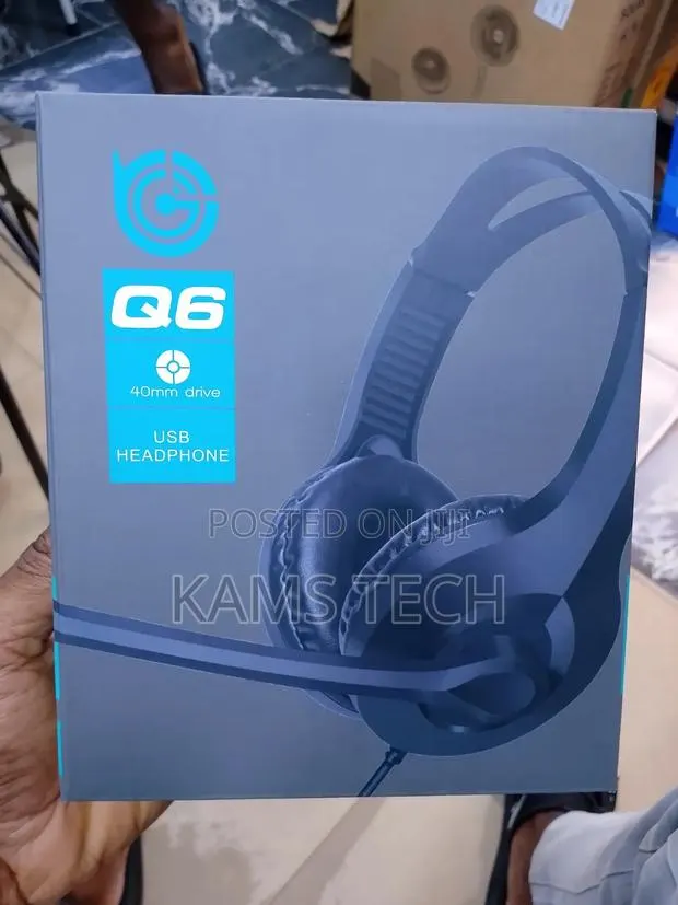 Q6 USB Headphone · Photo 1
