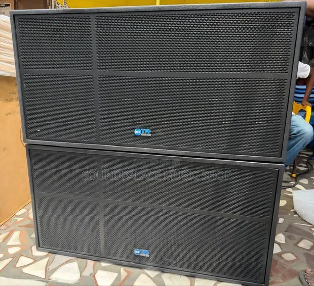 RCF TT+ Passive, Double 18-Inch Bass Reflex Subwoofer/ Speakers · Photo 1