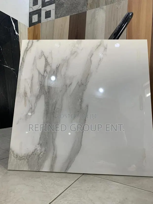 60/60cm Tile Made in Italy and Spain · Photo 1