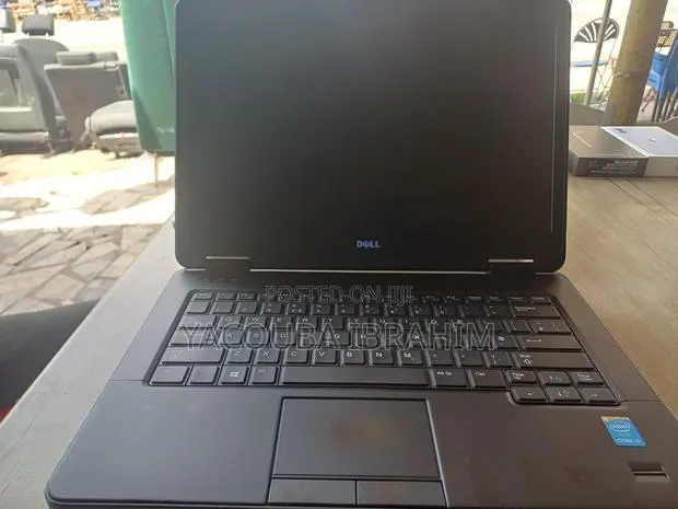 Laptop Dell Inspiron 15 8GB Intel Core i5 SSD 160GB · Photo 1