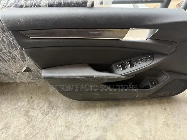 Honda Accord 2021 2022 Door Card · Photo 1